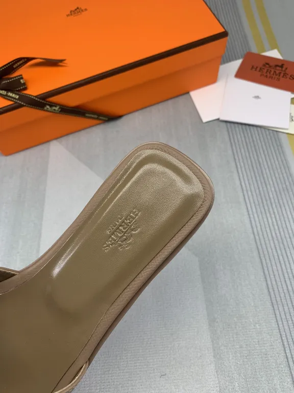 Hermes Shoe 